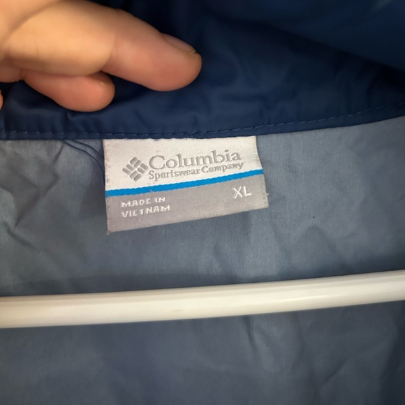 Columbia wind breaker - Picture 3 of 5